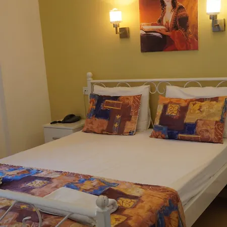 Taner Ολουντενίζ