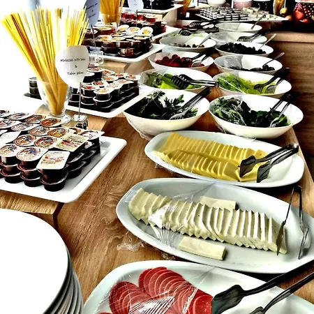 Ξενοδοχείο Taner