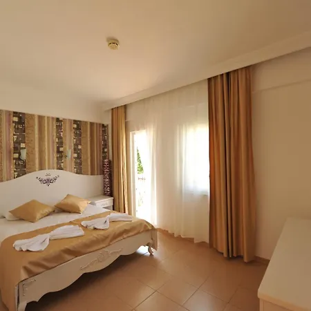 Taner Ξενοδοχείο