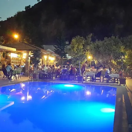 Taner Otel 3*